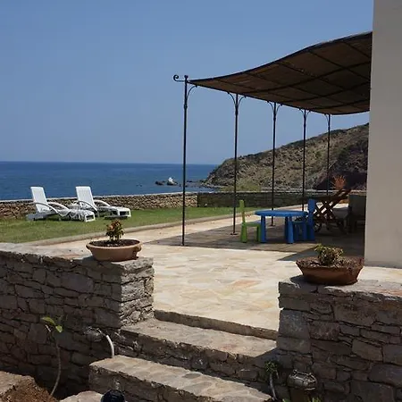 Almyra Kythera * Agia Pelagia (Kythira)