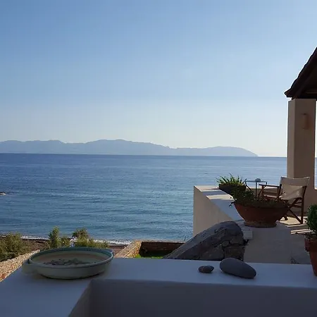 Almyra Kythera * Agia Pelagia (Kythira)